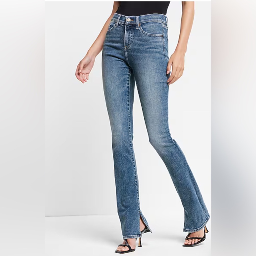 Express Mid Rise Medium Wash Skyscraper Jeans